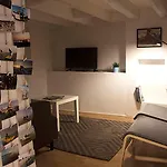 Watermark Surf House Espinho (Aveiro)