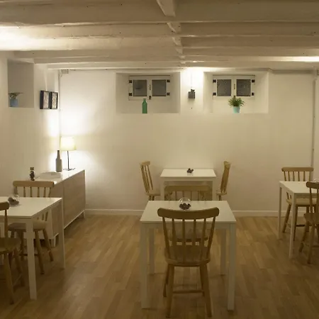 Watermark Surf House Bed and breakfast Espinho (Aveiro)
