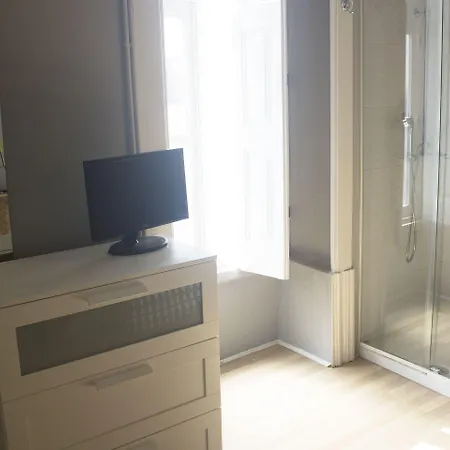 Watermark Surf House Bed & Breakfast