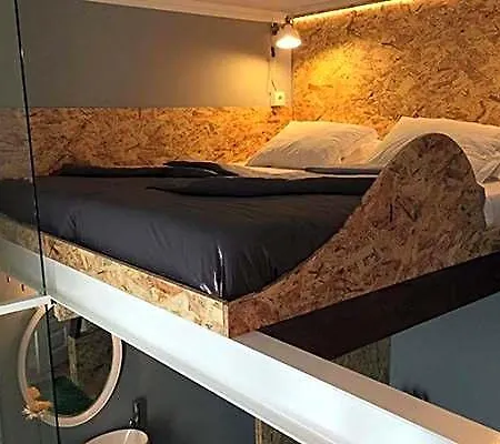 Watermark Surf House * 에스피뇨