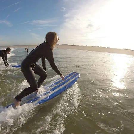 Watermark Surf House B&B *